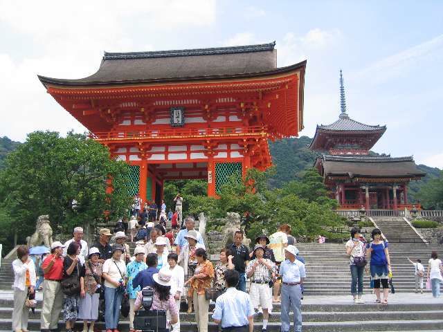 08_Kyoto_yasaka_shrine